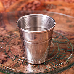 小さなステンレスのチャイカップ　プージャグラス　ショットグラスサイズ〔約5cm 約45ml〕 - サブ2