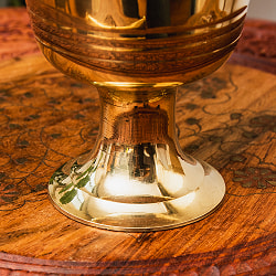 オーセンティックでエレガントな真鍮のスパイスグラインダー 高さ：約14cm - サブ5