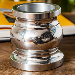 アルミ製のスパイスグラインダー クラシックな壺型 高さ：9cm - サブ3