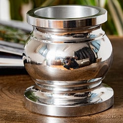 アルミ製のスパイスグラインダー クラシックな壺型 高さ：9.5cm - サブ3