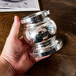 アルミ製のスパイスグラインダー クラシックな壺型 高さ：9.5cm - サブ5