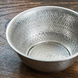 ムスリム職人の手仕事が息づく 薄彫り アルミボウル 直径：約12cm - サブ3