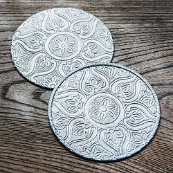 ムスリム職人の手仕事が息づく アルミコースター 花弁 - サブ5