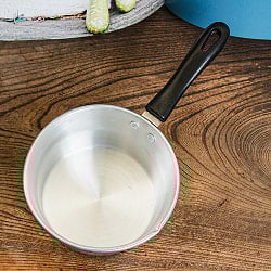 軽くて取り回しが便利な インドのアルミ片手鍋 チャイ煮出しなどに 直径14.5cm 650cc程度 - サブ3