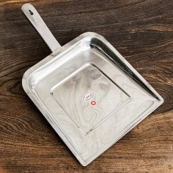 ブリキレトロなインドのちりとり 幅約21.5cm(ID-TBLWR-1526)