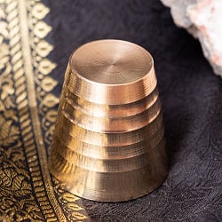 インドの礼拝用 ブラス製 プージャグラス カップ[約4cm×約4cm] - サブ5