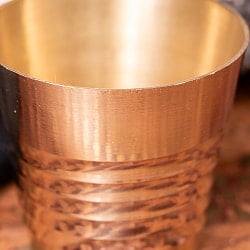 インドの礼拝用 ブラス製 プージャグラス カップ[約4.5cm×約4.8cm] - サブ2