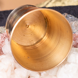 インドの礼拝用 ブラス製 プージャグラス カップ[約4.6cm×約4.9cm] - サブ3