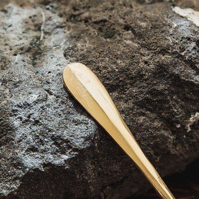 ブラスのミニスプーン デザートプーンサイズ 13.5cm 2 - 細部を見てみました。
