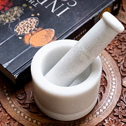 大理石のスパイスグラインダー 大 【高さ：8.5〜9cm程度 直径：9.5〜10cm程度】 - サブ4