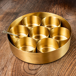 重厚な真鍮製 スパイスボックス マサラ ダバ  直径19cm - サブ4