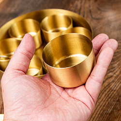 重厚な真鍮製 スパイスボックス マサラ ダバ  直径19cm - サブ5