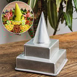 ナシ・トゥンペンの型 インドネシアのお祝いご飯 高さ:14cm