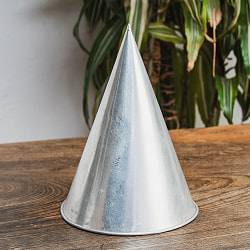 ナシ・トゥンペンの型 インドネシアのお祝いご飯 高さ：17cm - サブ3