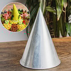 ナシ・トゥンペンの型 インドネシアのお祝いご飯 高さ:17cm