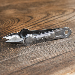 インドネシアの パイナップル トゲ抜き - サブ4