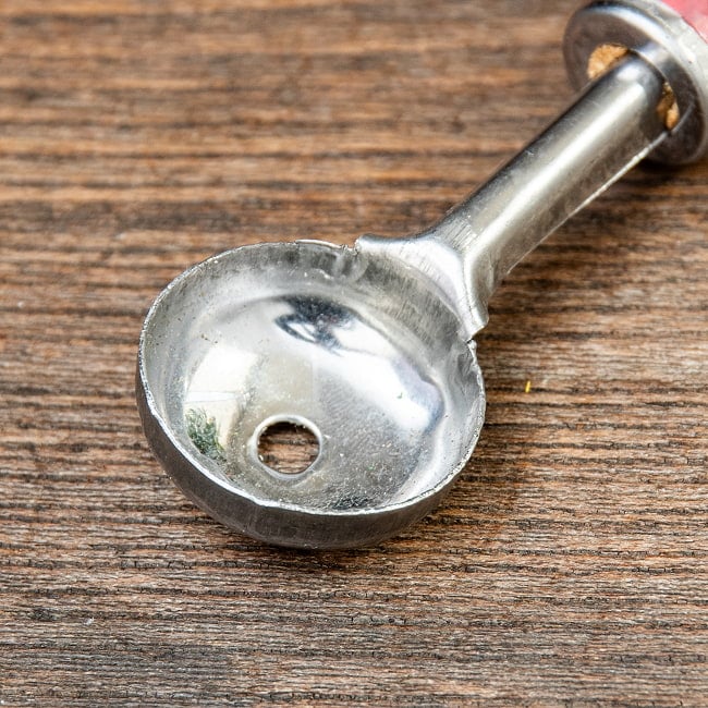 インドネシアの果物くり抜きスプーン フルーツボーラー 4 - 先端を見てみました。