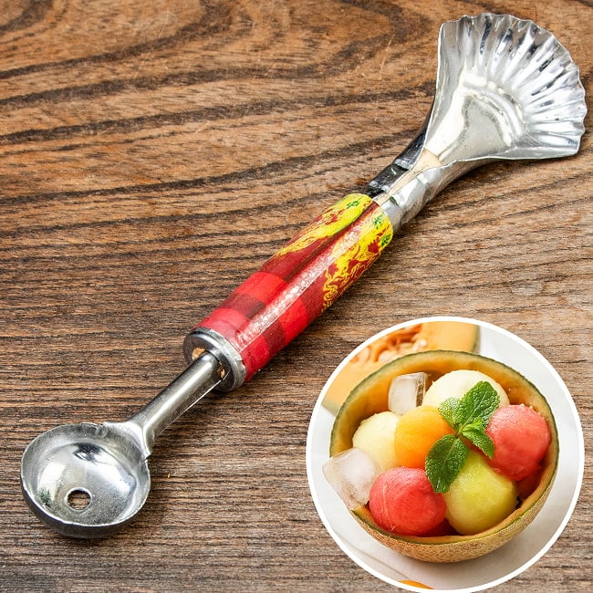 インドネシアの果物くり抜きスプーン フルーツボーラーの写真インドネシア,メロンボーラー,フルーツカービング,キッチンツール,デザート,ステンレス,東南アジア,屋台道具,盛り付け,南国雑貨