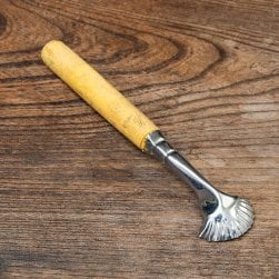 インドネシアのココナッツ削りスプーン