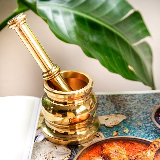スパイスグラインダー [小] - 真鍮の写真すり鉢,スパイス,グラインダー,グラインダー,カレー,すりつぶす,スパイスミル,乳鉢,インドカレー