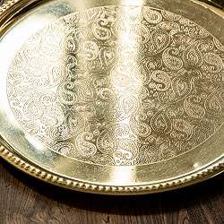 ペイズリー模様が美しい　金色のブラス製ラウンドトレイ 25cm - サブ5