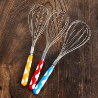 レトロカラーが可愛い タイの泡立て器 ホイッパー 25cm