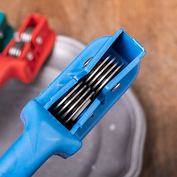 タイのカラフルでかわいい　包丁＆はさみ研ぎ器  シャープナー - サブ5