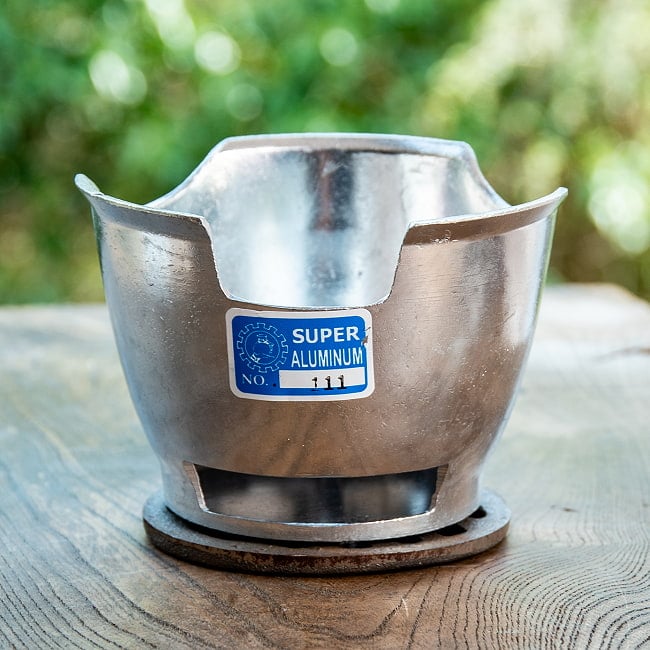 タイの昔ながらの屋台アルミコンロ 高さ10.5cm程度 鍋料理に 2 - 側面から。