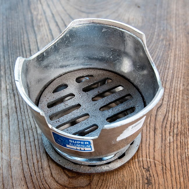 タイの昔ながらの屋台アルミコンロ 高さ10.5cm程度 鍋料理に 3 - 上からの様子。