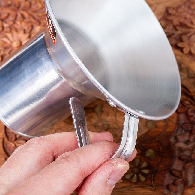 軽量アルミタイプ 〔口径約:約12.7cm〕 フードトランスポーター タイ料理の惣菜を袋詰めする 大口じょうご・ロート 8 - 持ち手部分です