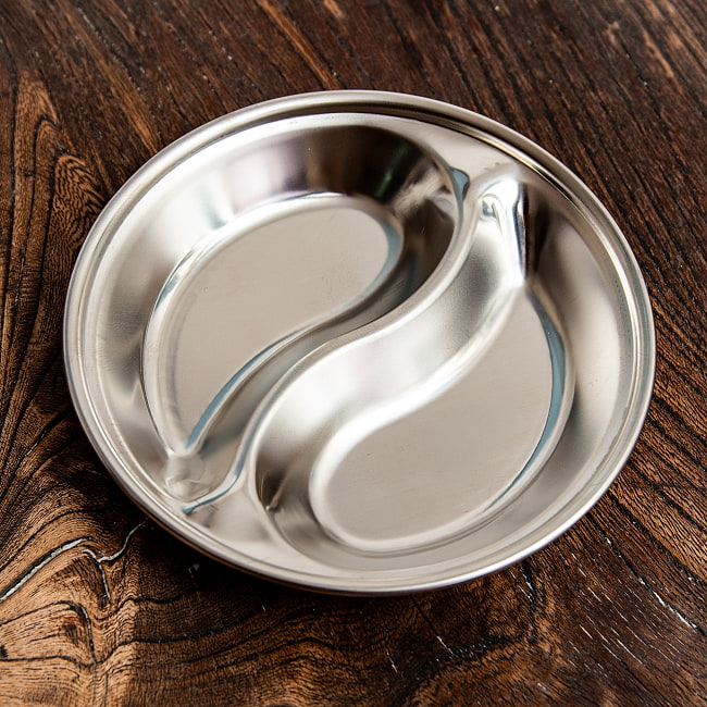 ナムチムプレート タイのステンレス小皿 直径：約10cmの写真小皿,薬味皿,ソース皿,小物入れ