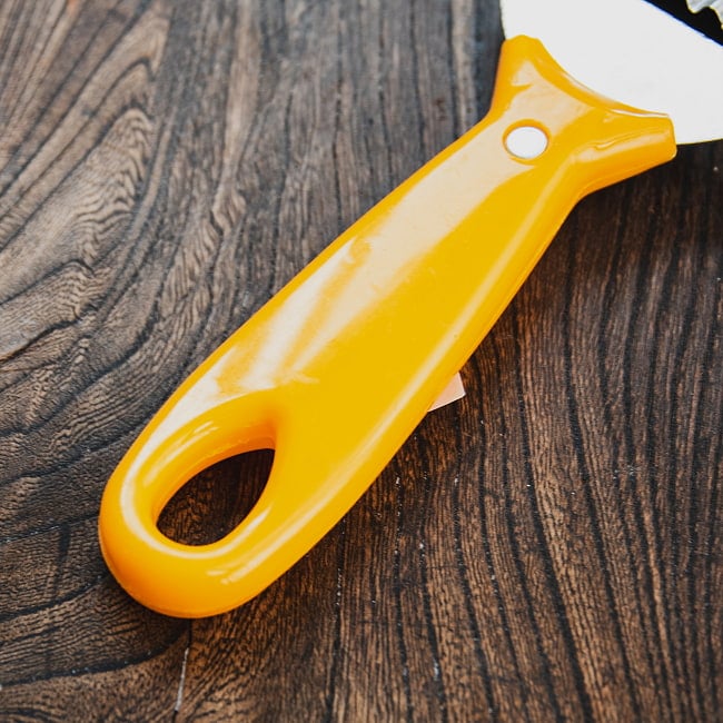 タイのココナッツ削り & ピーラー 6 - 持ち手部分。