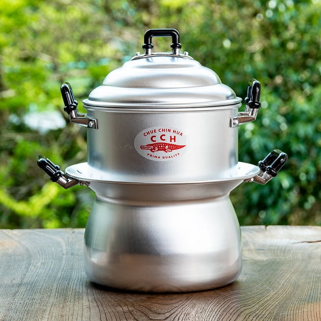 モー・スン タイのアルミ蒸し器 高さ30cm程度の写真タイ蒸し器,アルミ蒸し器,蒸し鍋,タイ調理器具,アジア調理器具,もち米蒸し器,点心蒸し器,エスニック雑貨,キッチンインテリア,アジアン雑貨
