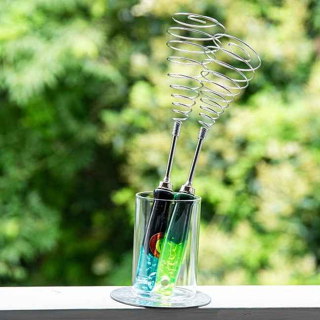レトロポップなタイの泡立て器 ホイッパー 29cm 4 - 絵になるキッチンウェアです。