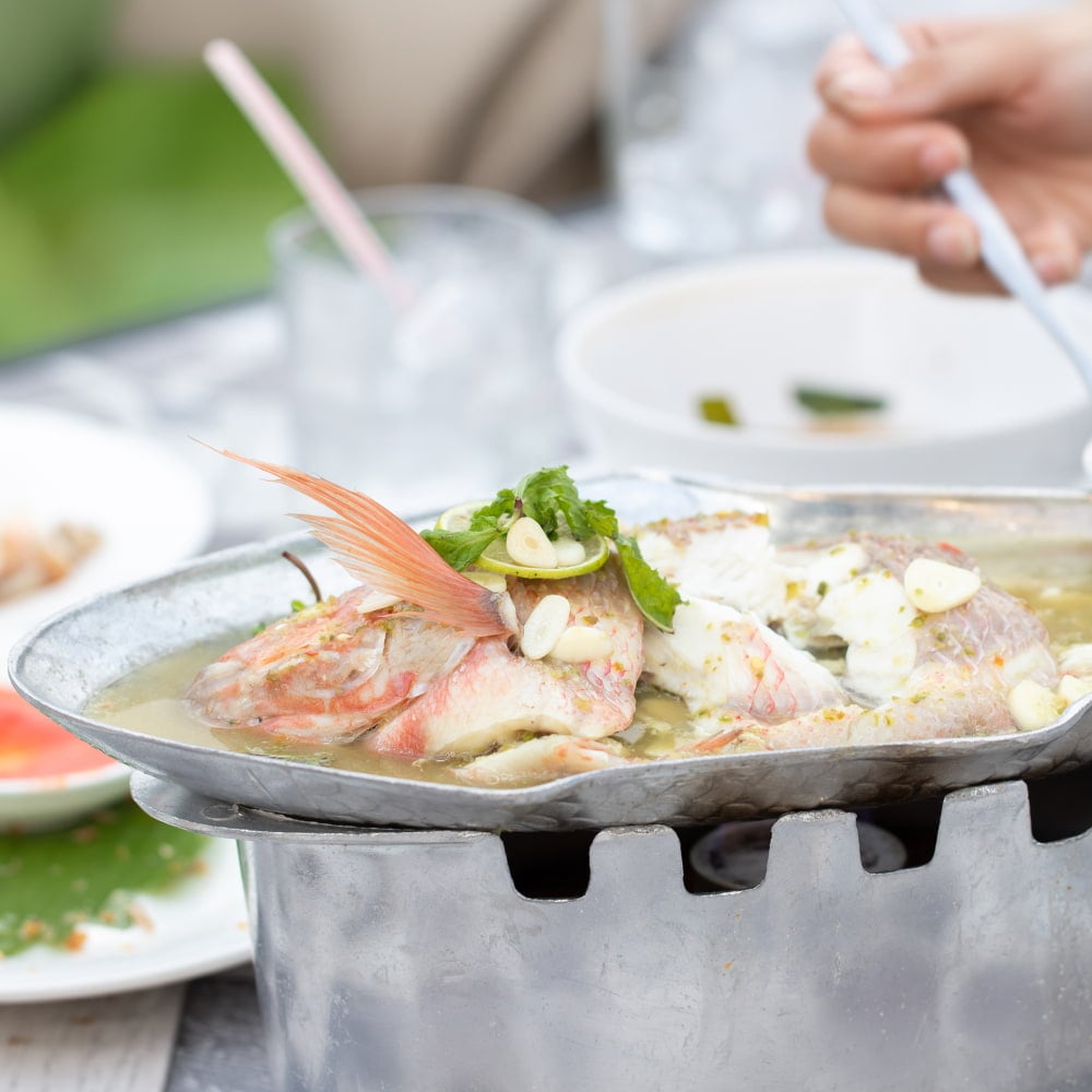 フィッシュパンを用いた料理の盛り付けイメージ