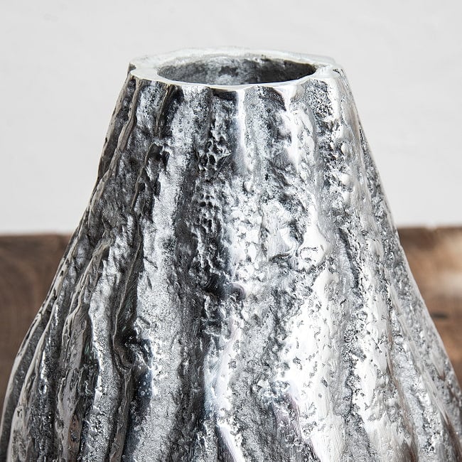 タイ名物・火山エビ鍋｜エビの蒸し焼きが楽しめるアルミ調理器 6 - 頂上部分