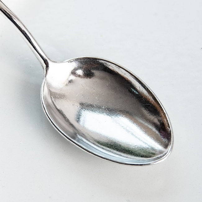 タイのアルミスプーン シンプルなミニタイプ 3 - シンプルな形状です。