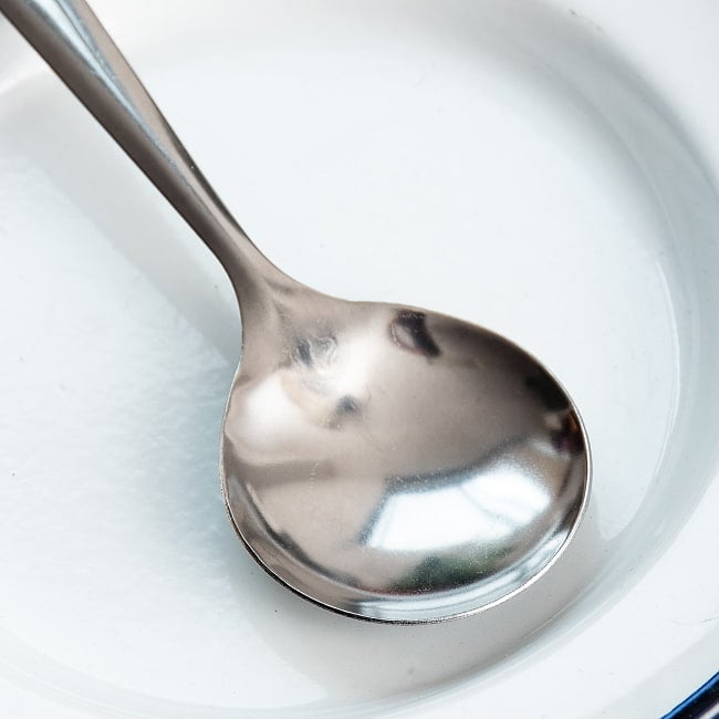 タイのスープスプーン バラの模様入り 4 - 丸くてかわいい！