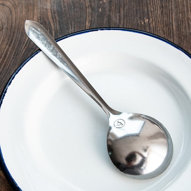 タイのスープスプーン バラの模様入り 5 - 裏面を見てみました。