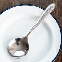 タイのスープスプーン バラの模様入り