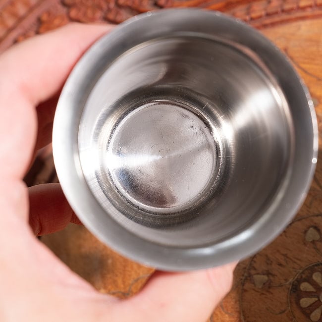 南インドのコーヒーカップとソーサーセット〔直径:約7.2cm〕 7 - コップの内側の拡大写真です