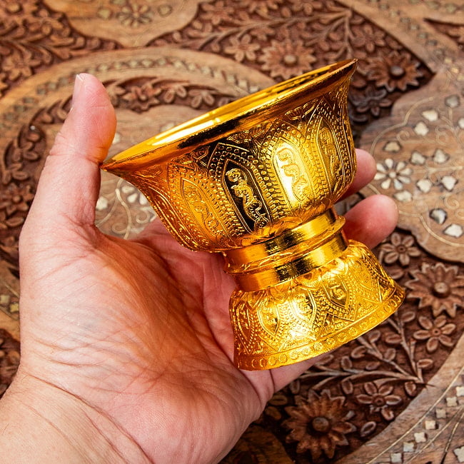 タイのお供え入れ 飾り皿 高さ：8.5cm程度 直径：10cm程度 7 - 中くらいのサイズです。