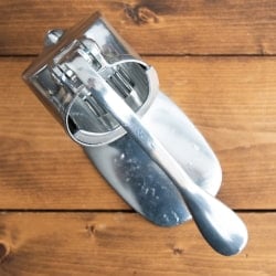 タイのフルーツジューサー - サブ3