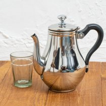 タイで見つけたグラマラスなティーポット