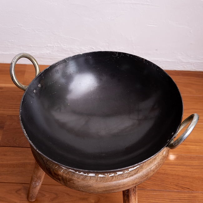 インドの屋台用鉄製カダイ（インド鍋　鉄鍋） - 直径約30cm 3 - 上からの写真です