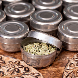 〔12個セット〕〔Sサイズ〕ステンレスの小さなマサラケース・スパイスケース小物入れ[約2cm×3.6cm] - サブ3