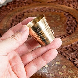 インドの礼拝用 ブラス製 プージャグラス カップ 高さ：約4cm - サブ5