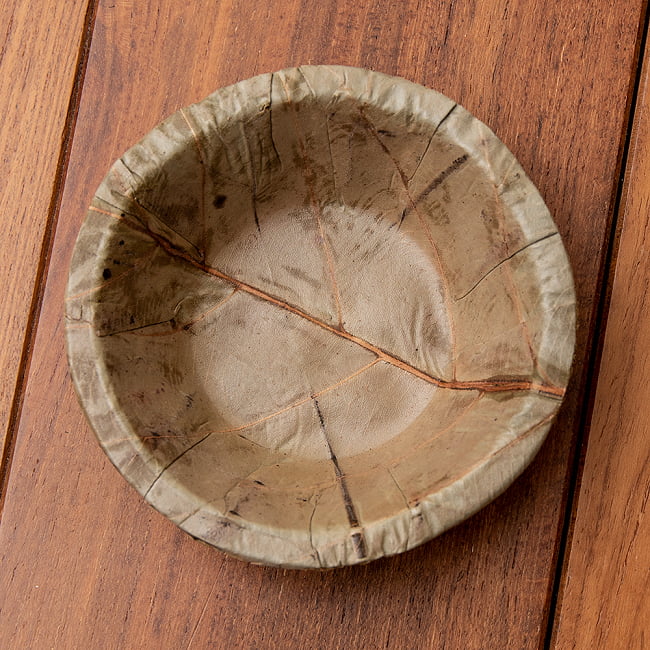 【約25枚セット】インドのリーフプレート カトリ ボウル 直径10cm 4 - 真上から見てみました。