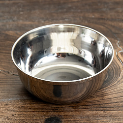 カレー皿セット[カレー大皿 No.11 （約25.5cm）と重なるカチュンバルカトリ3枚のセット]の写真