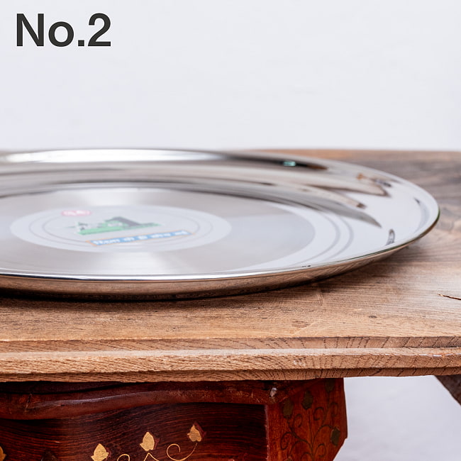 カレー大皿 No.14 [約33.5cm]-重ね収納ができるタイプ　ターリー 12 - No.1と比べると、浅めの作りになっています。